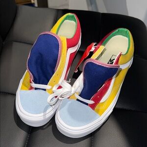 UNISEX Vans Multicolor Athletic Shoes